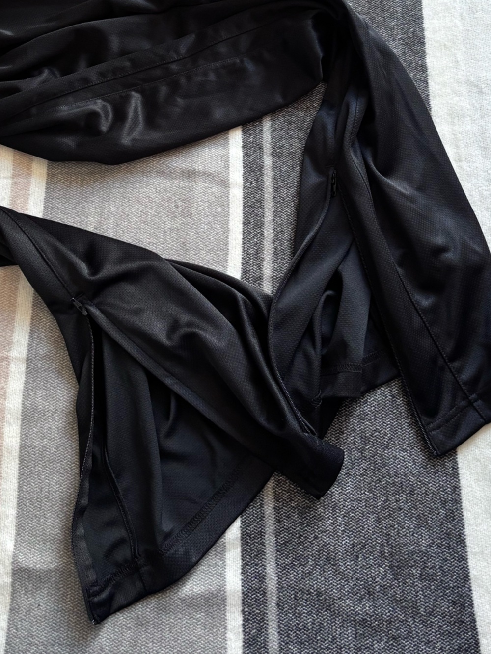 Nike Wide Leg Pants in Black - Picture 8 of 11